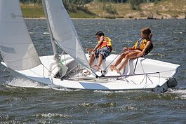 The Muskegon Junior Sailing Program is introducing kids 6 to 18 to the excitement of sailing.