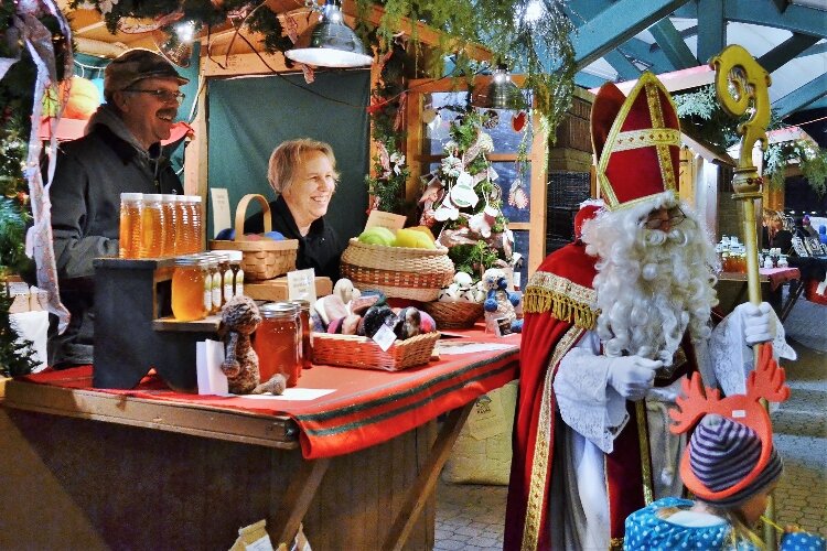 Experience a traditional Dutch Christmas Market without ever leaving the country.