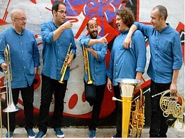 For 30 years, Spanish Brass has remained one of the most dynamic quintets on the international musical stage.