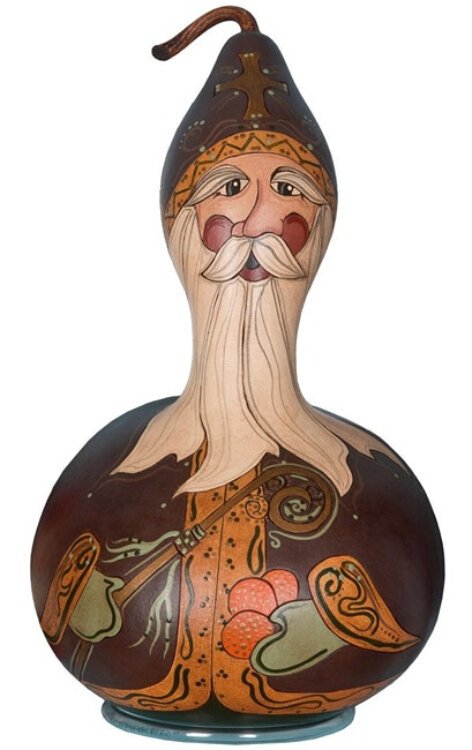 This gourd perfectly forms a miter for Julie Rossetti’s St. Nicholas. She’s from North Canton, Ohio.