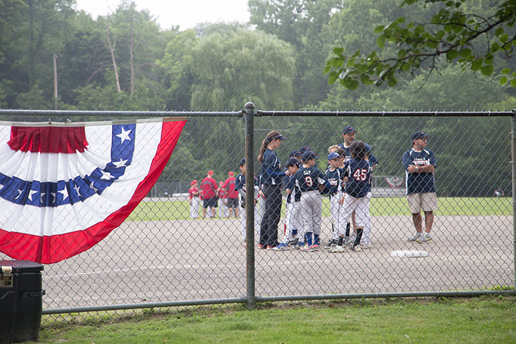 Volunteers help run baseball and softball in Franklin.