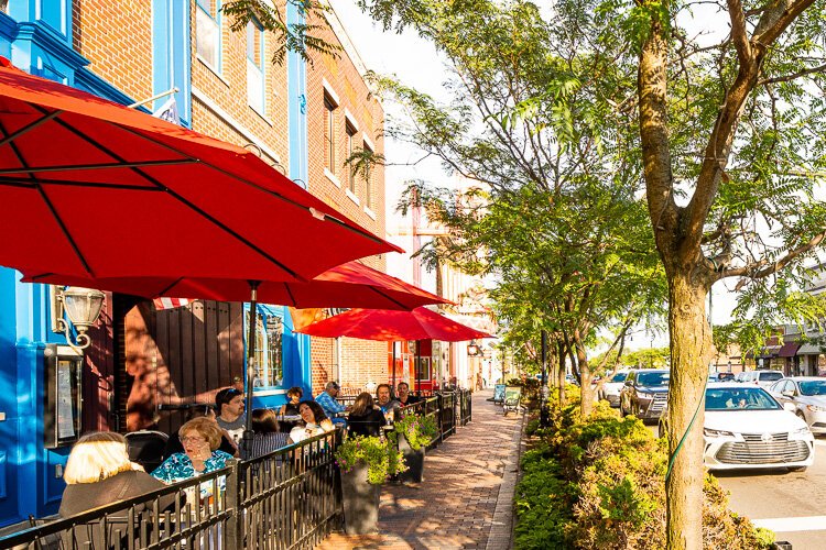 Patio life in downtown Farmington. Photo by David Lewinski