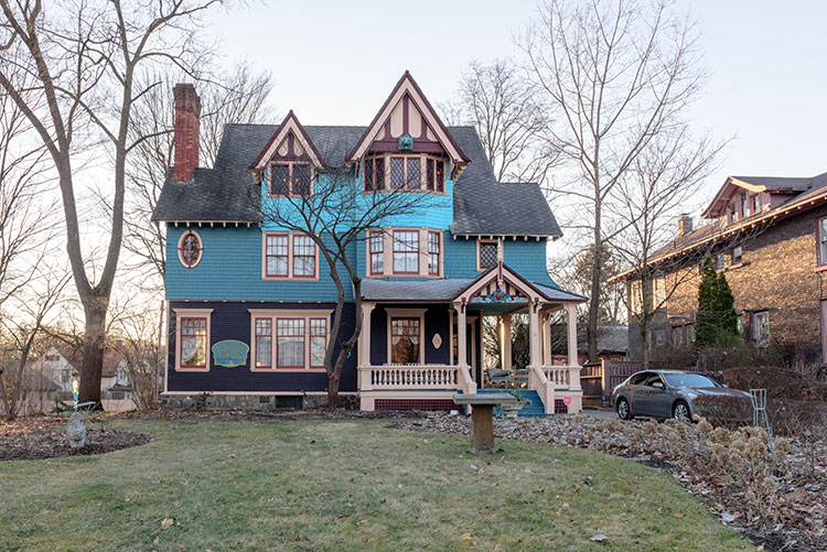 Home in Franklin Historic District. Photo by Doug Coombe.