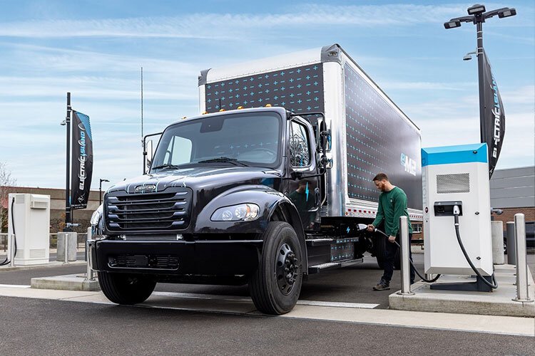 “Our Mobility Charging Hub will help more companies electrify their fleets, cement Michigan’s leadership in the future of freight, and rebuild our transportation infrastructure to support the economy of tomorrow," says Lt. Gov. Garlin Gilchrist II.