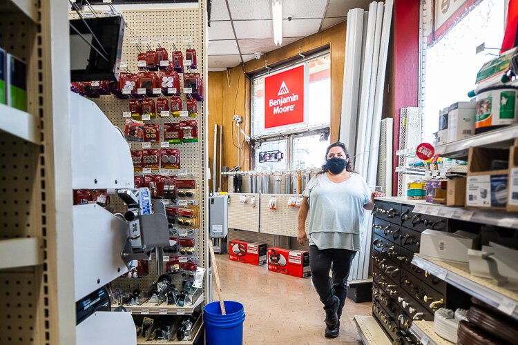 Sharon Abramsky, Tony's Ace Hardware, Hazel Park. Photo by David Lewinski.