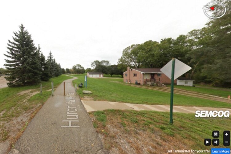 A view of the Huron Valley Trail