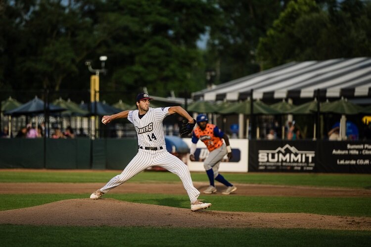 Beavers pitcher gets ready to throw.