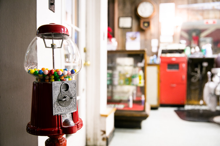 Korner Barbers. Photo by David Lewinski.