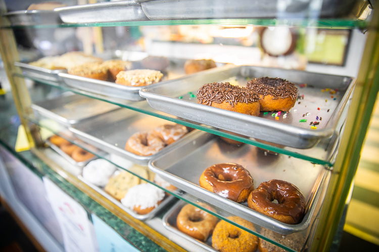 Donut Girls, Memphis. Photo by David Lewinski.