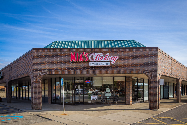 Mia's Bakery