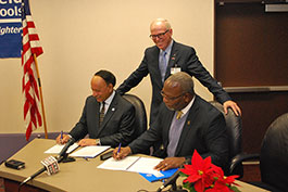 Lawrence Technological University President Virinder Moudgil and Southfield Public Schools Interim Superintendent Derrick Lopez signed the Blue Devil Southfield Scholars agreement.