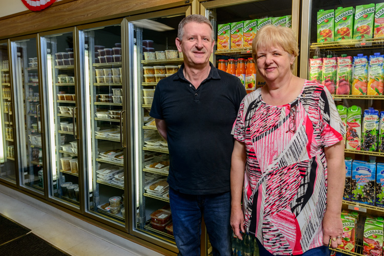 Lech Zochowski and Christine Lewandowskii at Polanka Market. photo by Doug Coombe.