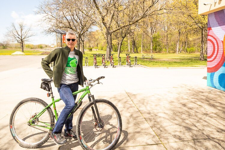 Todd Scott know first-hand (or should that be first-foot?) who is doing urban bike infrastructure well in metro Detroit. 