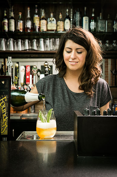 female-mixologists-002