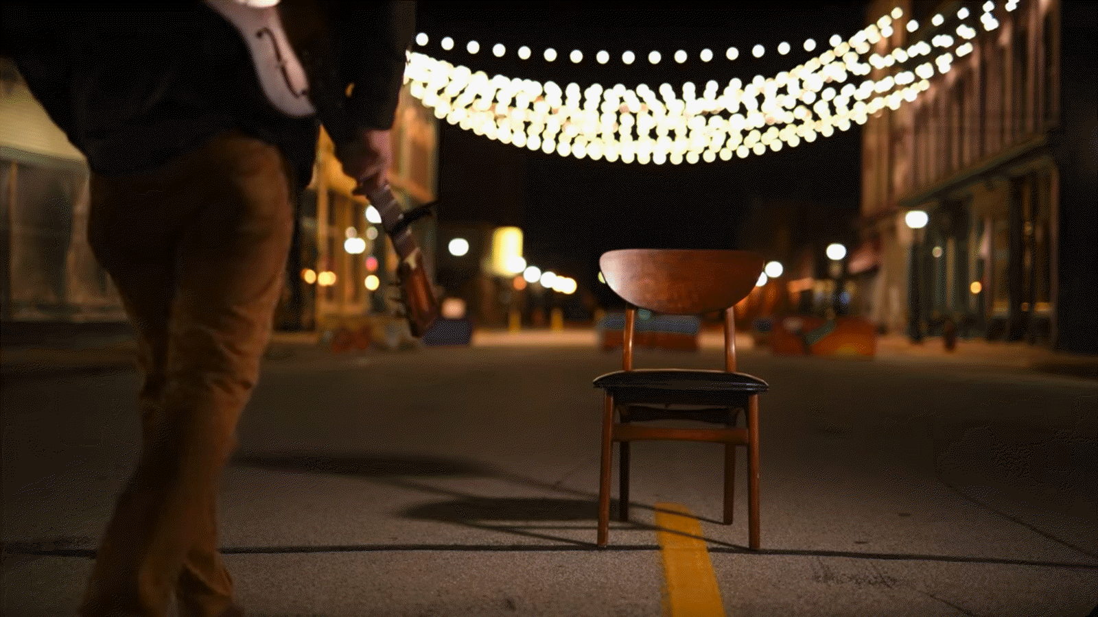 The theme of the Third Street Star Bridge is illuminating love, life and art. 