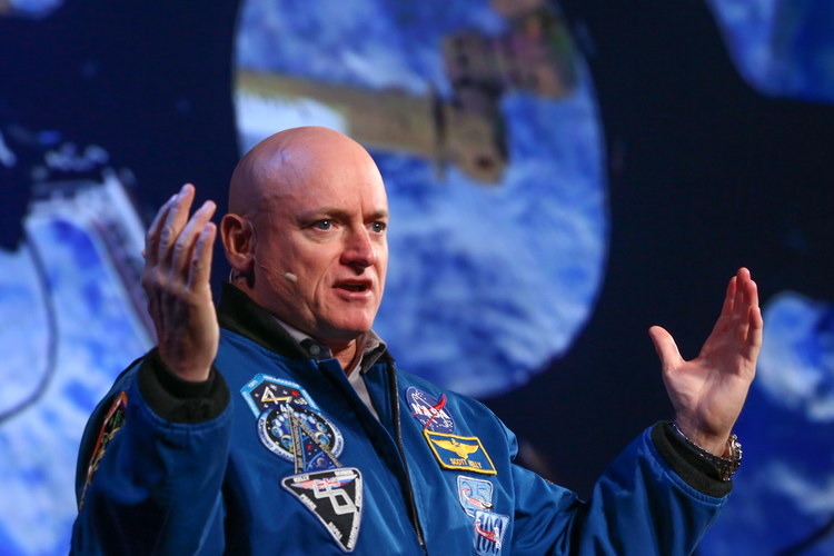 Captain Scott Kelly treated over 1,400 students to a talk about life on earth and in space as part of the 2019 ACS Central Regional Meeting, which took place in Midland this June.