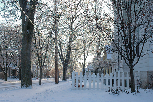 People who move from rural areas usually still like the quiet some urban centers have to offer. / Avram Golden