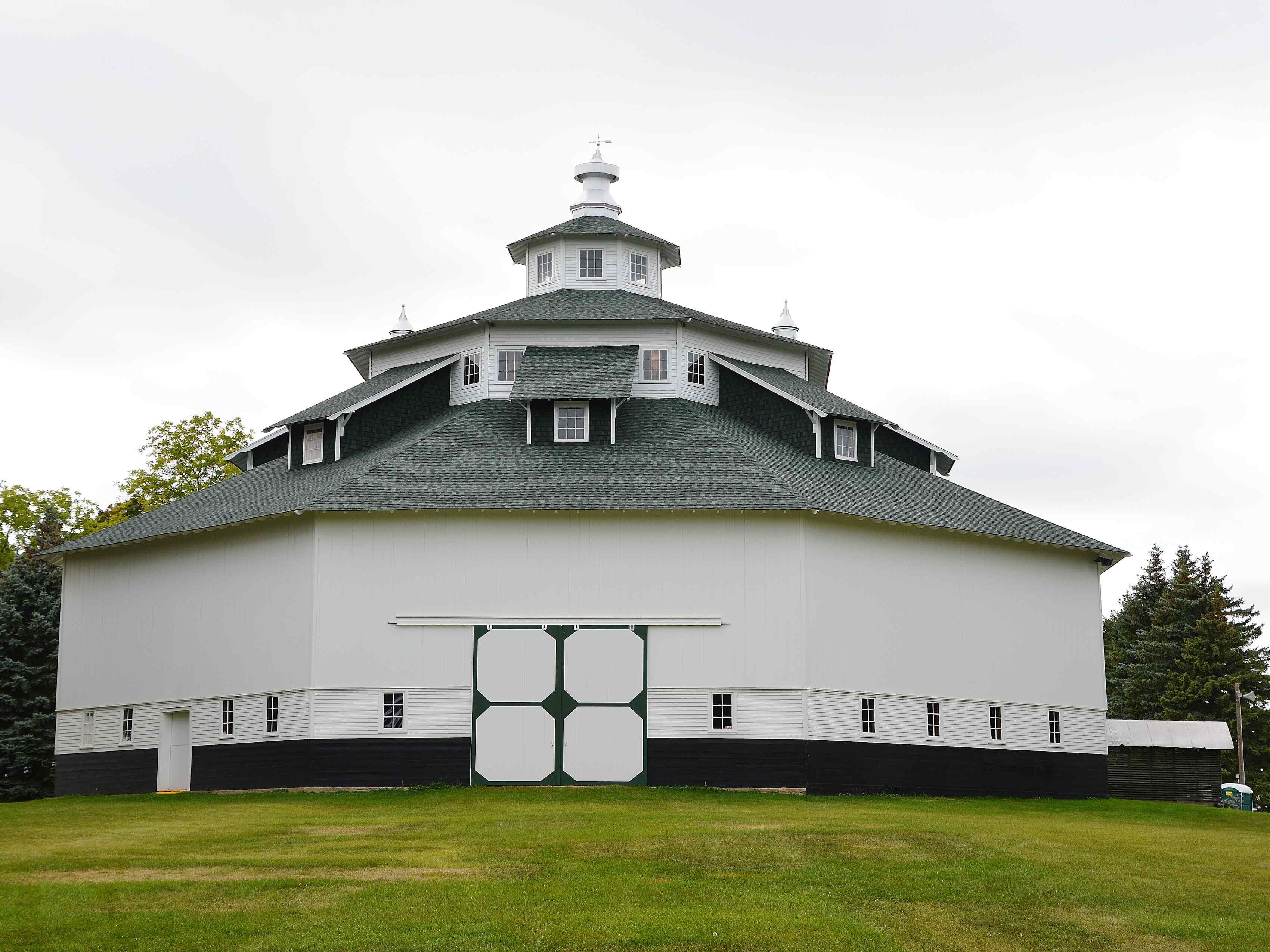 Built in 1924, this unusual barn is now the Thumb Octagon Barn Agricultural Museum in Gagetown.
