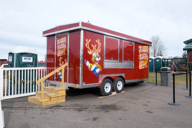 This year Rooftop Landing Reindeer Farm has added a food truck.