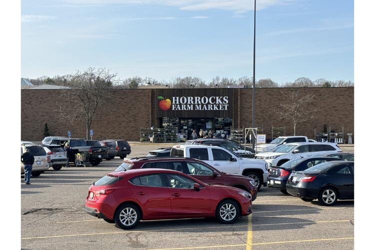 Businesses like Horrock’s and Barnes and Noble still draw customers to the area, which many consider to be a desirable location.