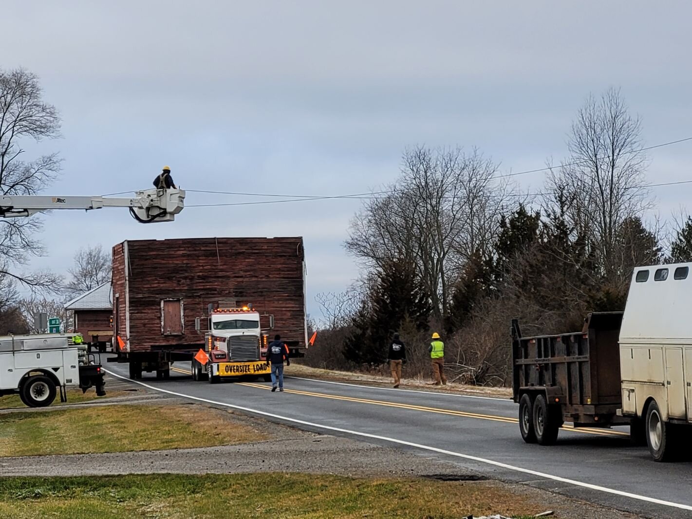 The Lockwood/Avery granary being moved from its original location to the Calhoun County Fairgrounds just outside of Marshall.
