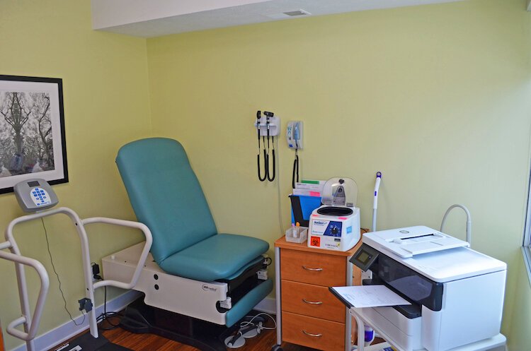 A view of one of the exam rooms at Iridescent Health.