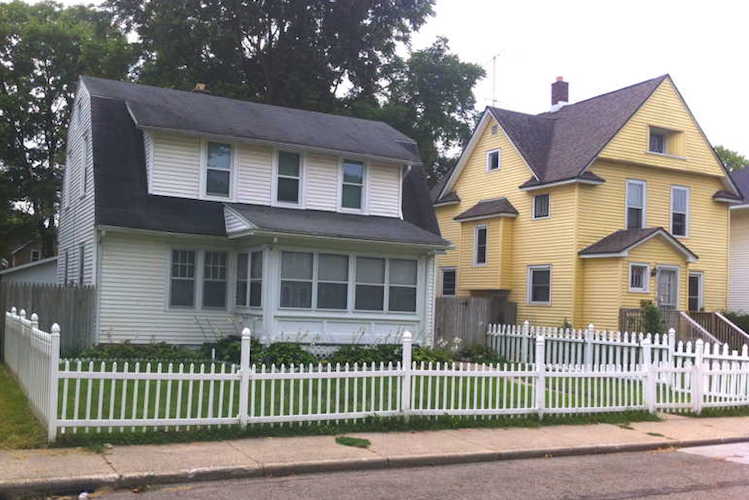 Different housing styles next to each other in the Edison neighborhood.