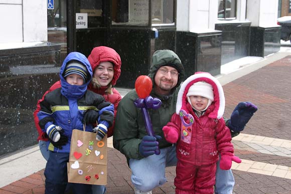 Outdoor shoppers
