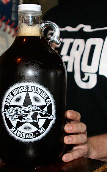 Dark Horse Growler