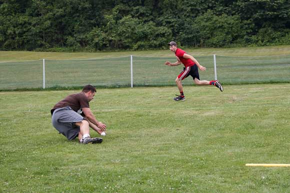 Paul Wolf, fielding, Conor Barr, running