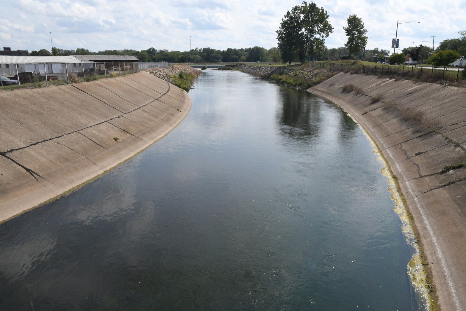 Looking east along the Kalamazoo River from Fountain Street, south of downtown Battle Creek.