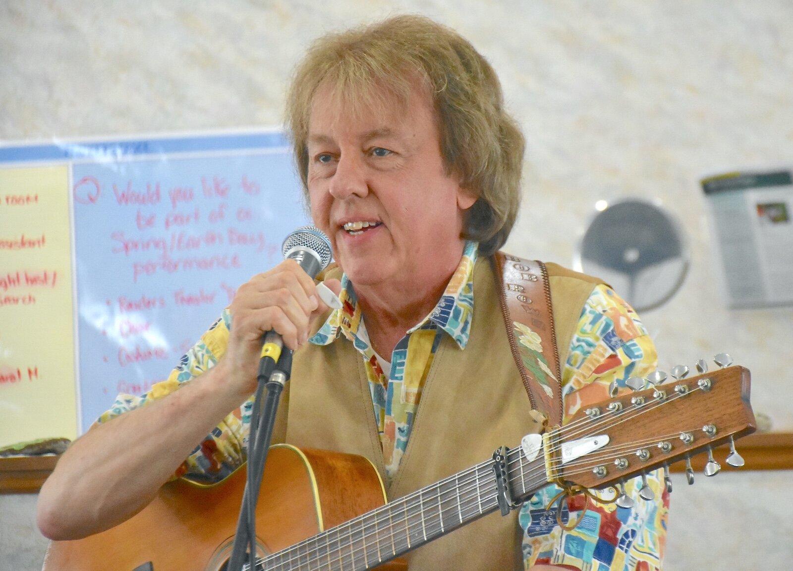 Bob Rowe has been performing at nusing homes and assistaed living facilities for over 40 years.