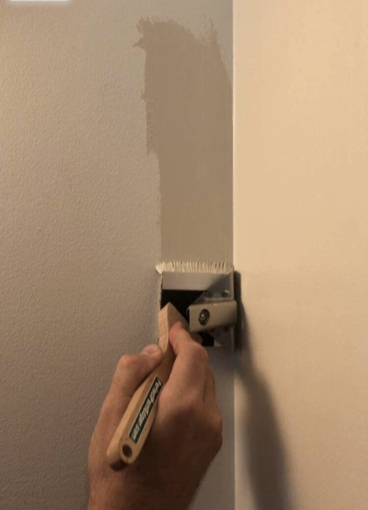 This is how the Perfect Paint Edger works.