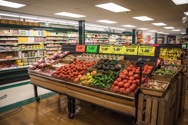 The produce makes an attactive display at Town & Country. Photo by Fran Dwight