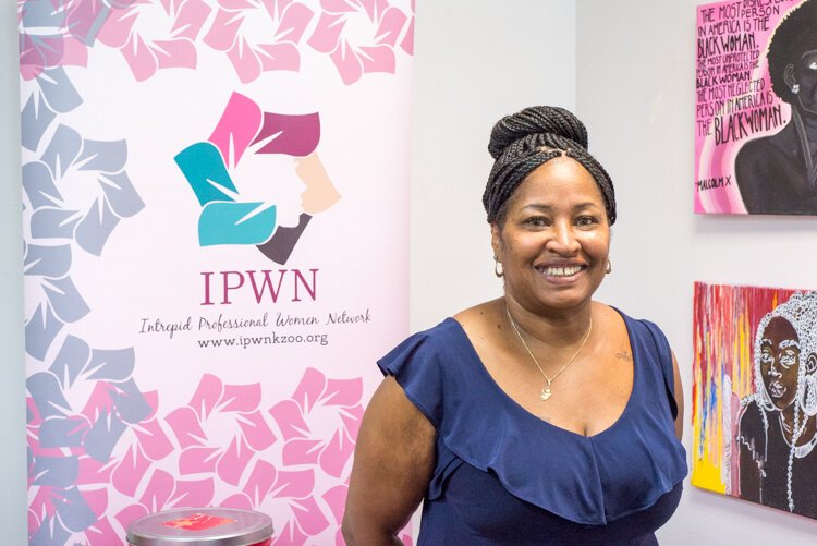 Intrepid Professional Women’s Network Founder and Executive Director Pamela Jenkins helped host the August Vine Art Hop, sponsored by IPWN.
