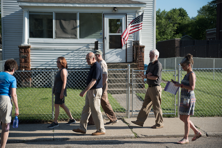 A tour of the Edison neighborhood led by Lynn Houghton during Art Hop.