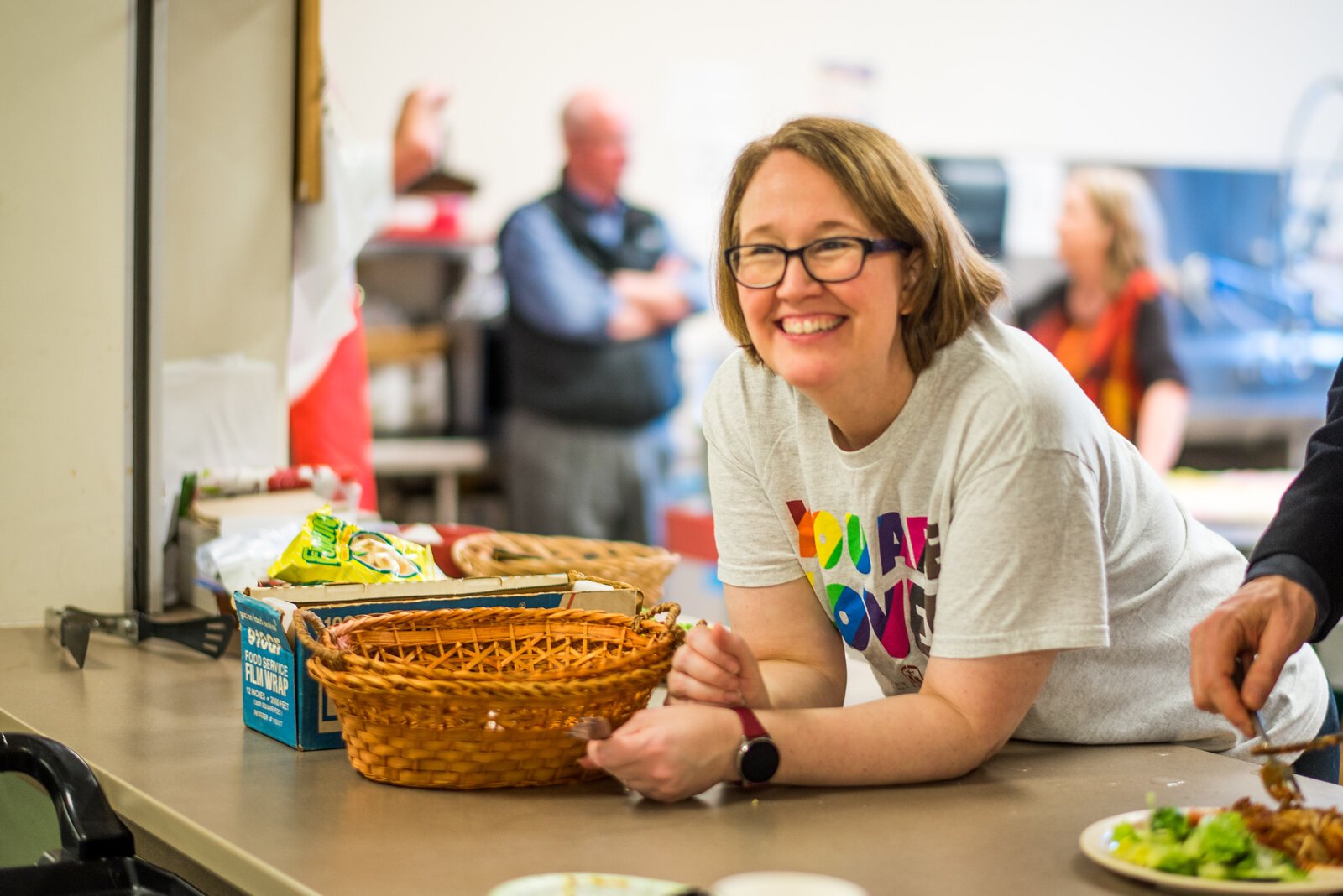 Pastor Chrissy Westbury volunteering at a Red Door Dinner