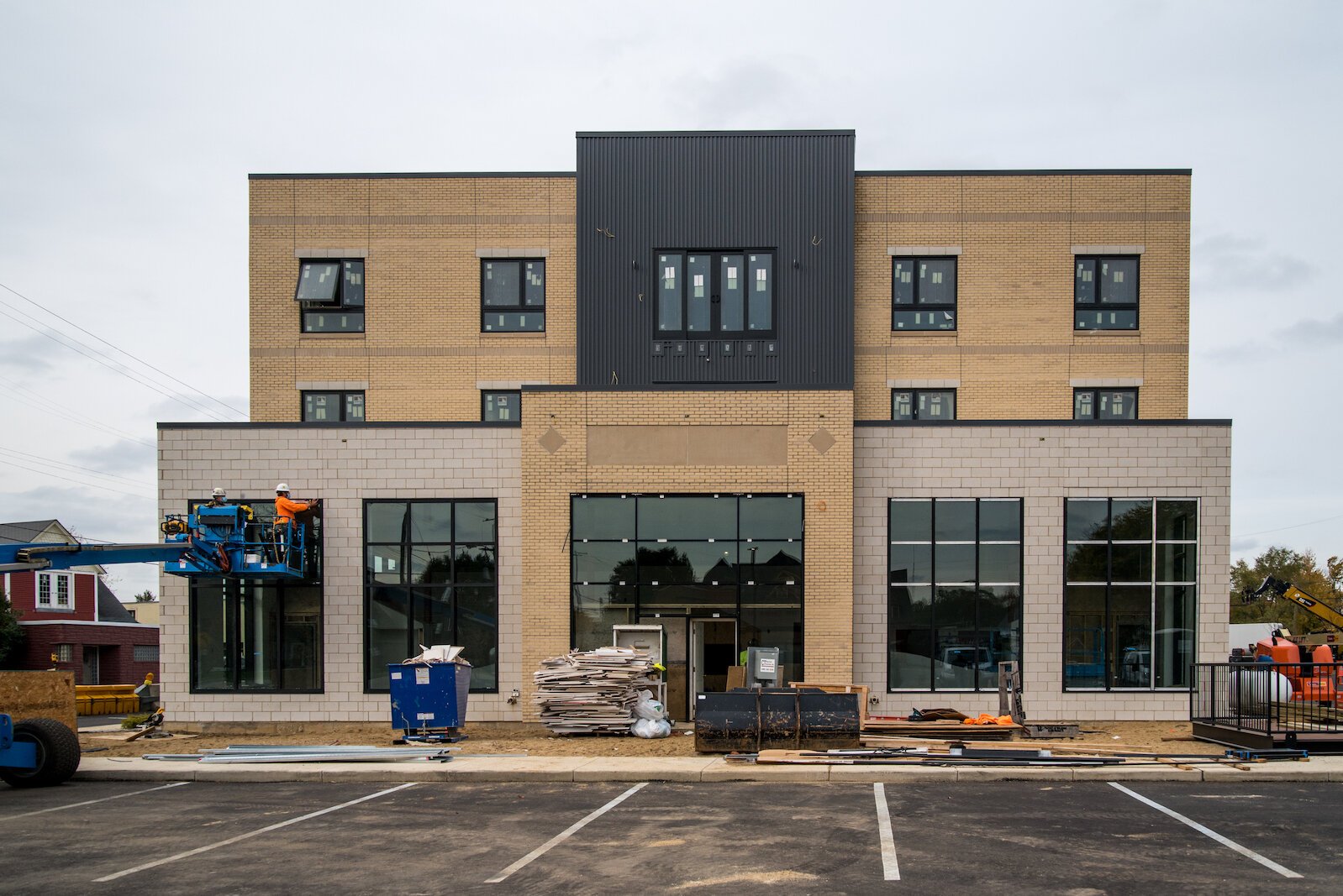 The YWCA Edison Children’s Center is located at the southern end of The Creamery building on Portage Street at Lake Street. It large (nearly floor-to-ceiling) windows can be seen in this photo facing north.