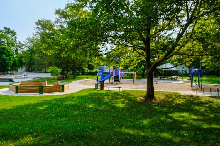 Davis Street Park, at 901 Davis St. in Kalamazoo’s Vine Neighborhood, is a 1-acre park that has space for people to skate, play or enjoy a shady seat under the picnic shelter. 