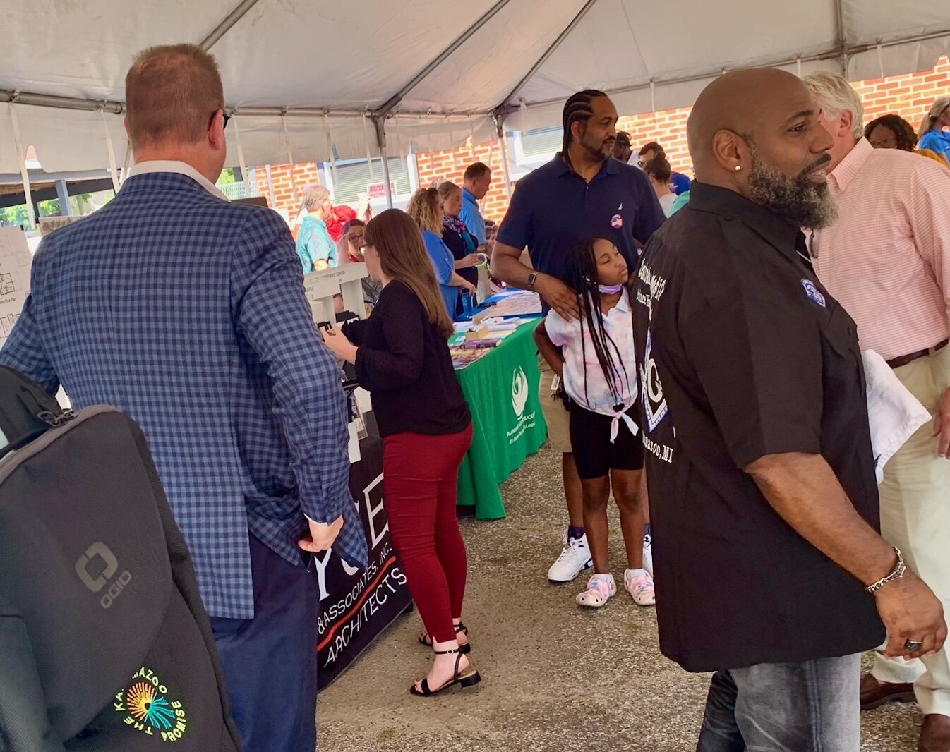 Lots of people received lots of information from human service, health, city, and educational organizations at the Northside Neighborhood’s 2022 National Night Out. Photo by Al Jones