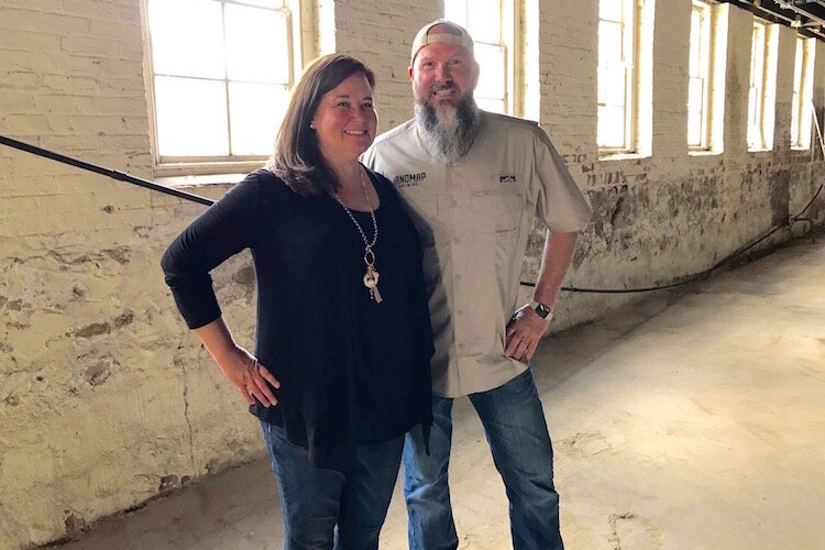 Jennifer Brown and Christopher McCleary, the owners of Handmap Brewing.