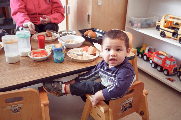 Getting an early start at eating right at the Migrant Head Start Program. Photo by Autumn Johnson