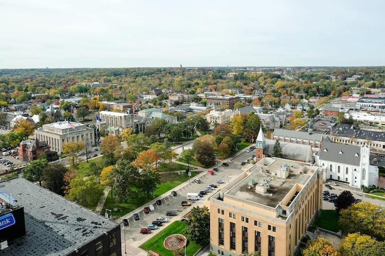 Kalamazoo businesses have struggled since the COVID-19 outbreak began. A small business loan program authorized Tuesday by the Kalamazoo City Commission may help some.