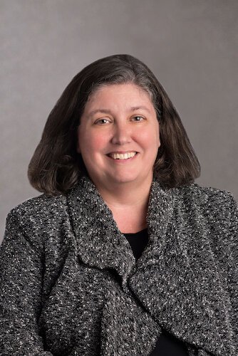 Dr. Lisa Graves