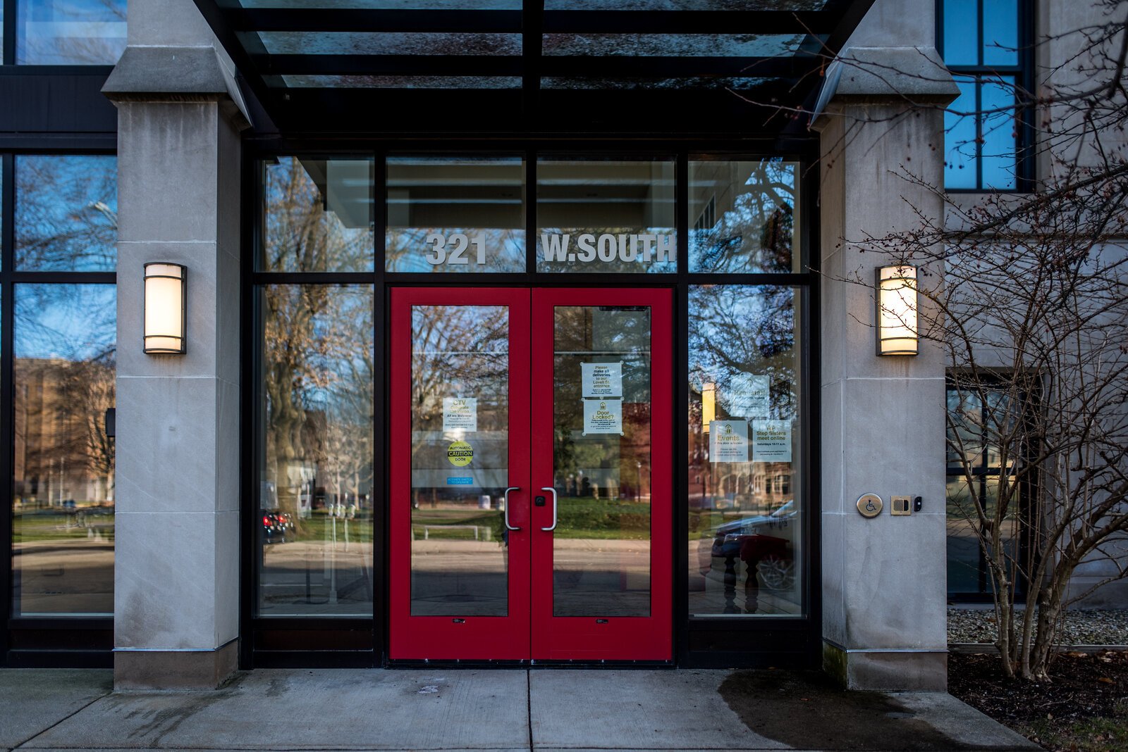 Red Door diners are welcomed in through First Presbyterian's back red doors.