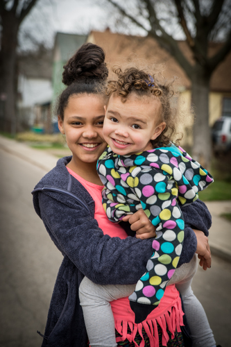 Jamyah and Za’kyah. Photo by Fran Dwight