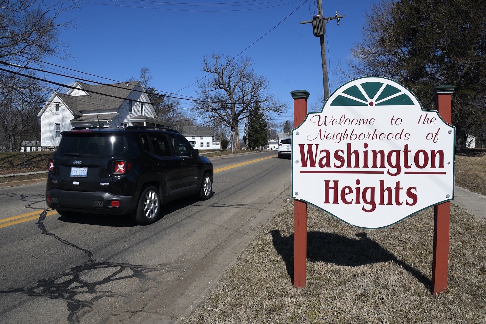 Welcome to Washington Heights sign on Kendall Street