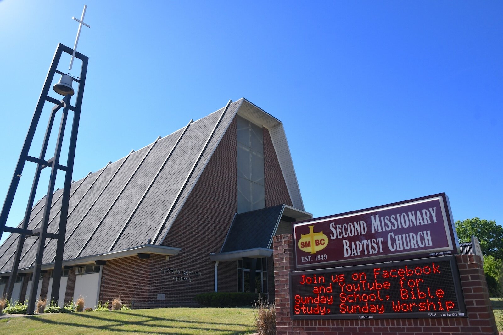 Second Missionary Baptist Church is located on North Washington Avenue.
