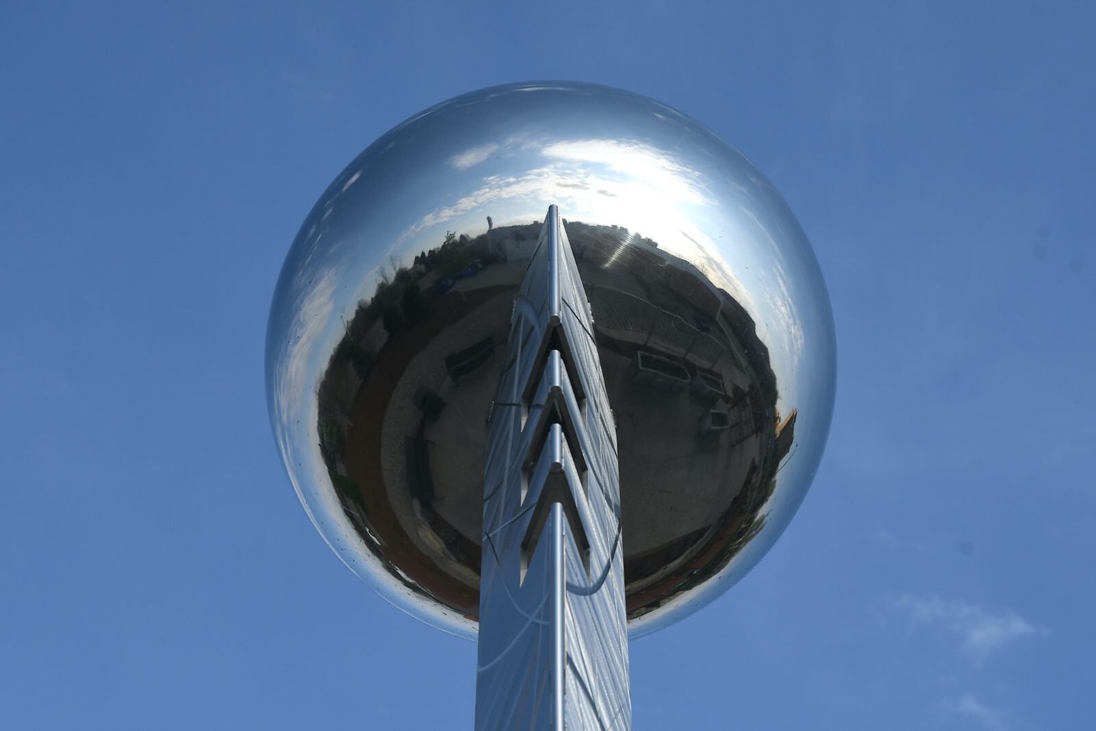  The Kool Reflection sculpture in Kool Refection Park.