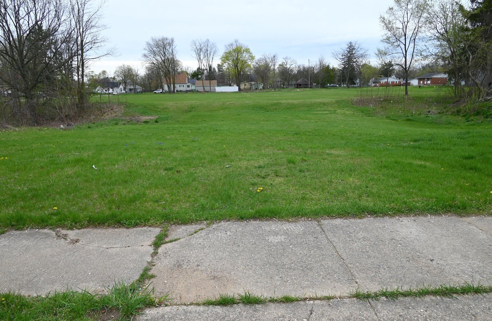 Washington Heights United Methodist Church plans to develop vacant land in a block west of the church. The block is bordered by Hubbard Road, Greenwood Avenue, Jordan Street, and Moffitt Place.
